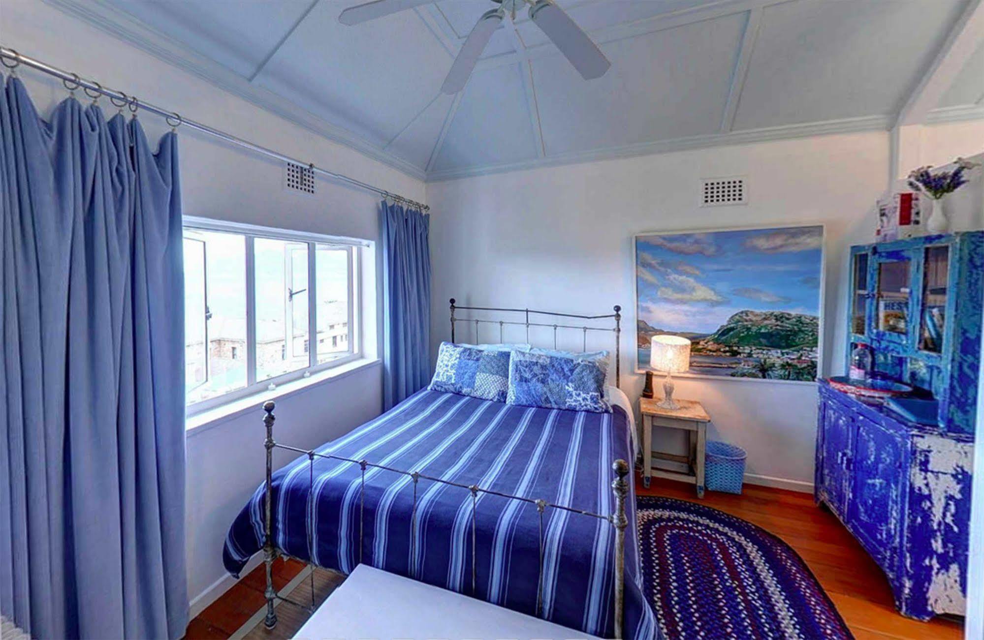 Blue On Blue Bed And Breakfast เซนต์เจมส์ ภายนอก รูปภาพ